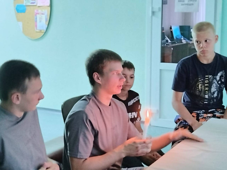 "Вечерняя свеча".